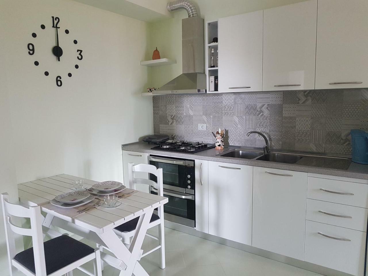 Bregu Green Apartments فلورا المظهر الخارجي الصورة